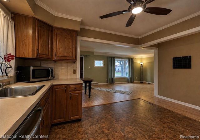 7159 Luana Avenue, Allen Park, MI 48101