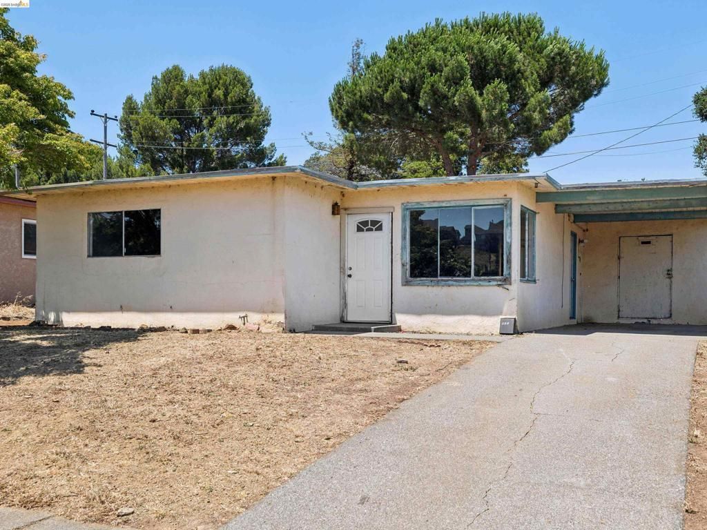 Image 1 of property listing at 456 La Jolla St, Vallejo, CA 94591