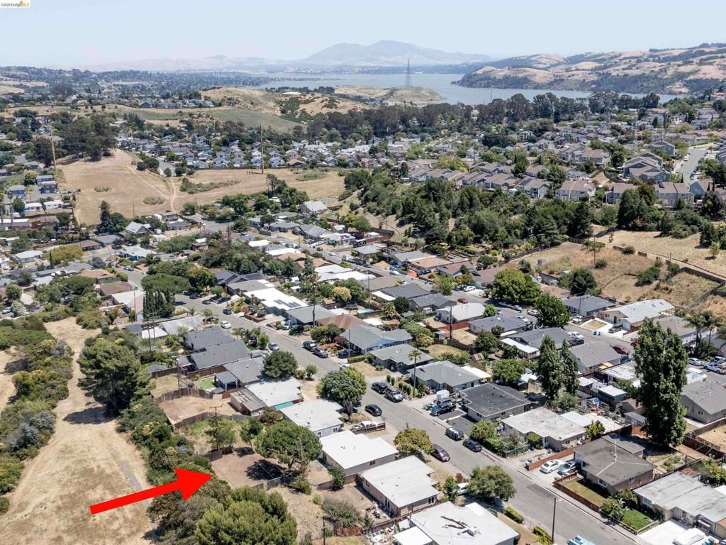 Image 30 of property listing at 456 La Jolla St, Vallejo, CA 94591
