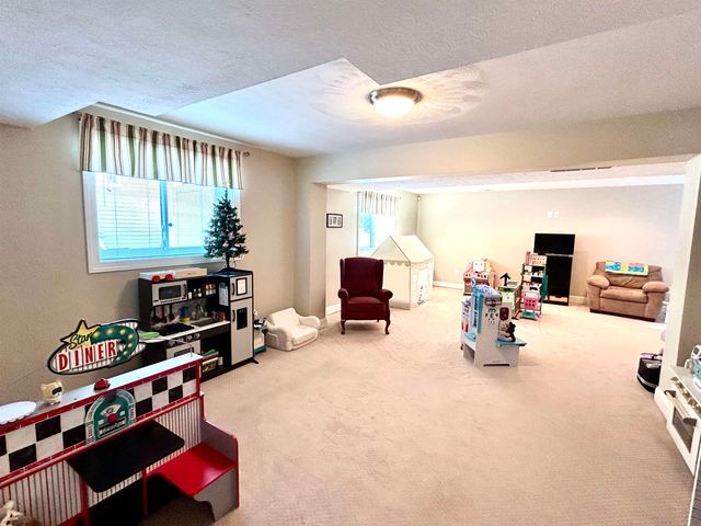 11 Elwood Avenue, Huntington, WV 25705