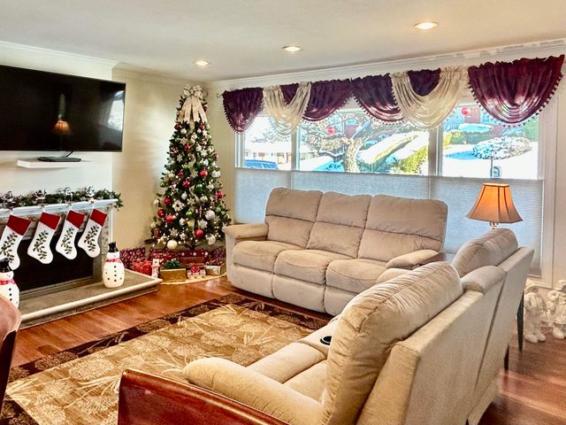 11 Elwood Avenue, Huntington, WV 25705