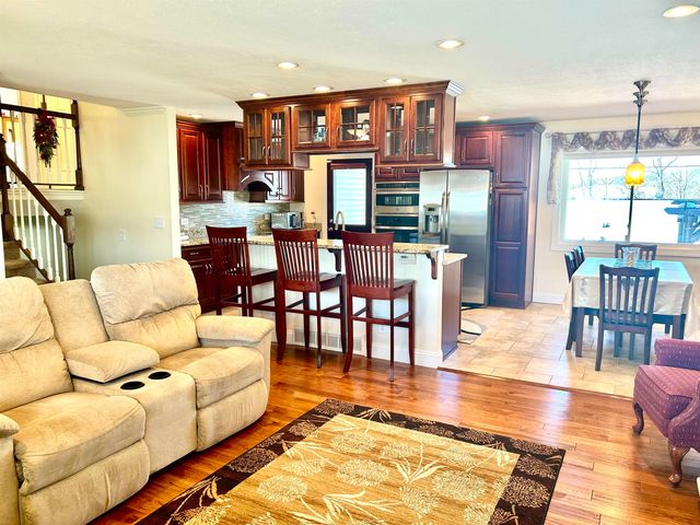 11 Elwood Avenue, Huntington, WV 25705