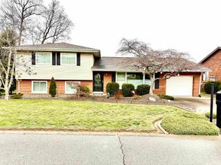 11 Elwood Avenue, Huntington, WV 25705