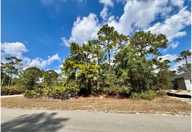 901 E 17th Street, Lehigh Acres, FL 33972