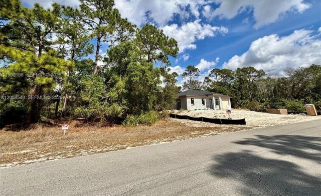 901 E 17th Street, Lehigh Acres, FL 33972