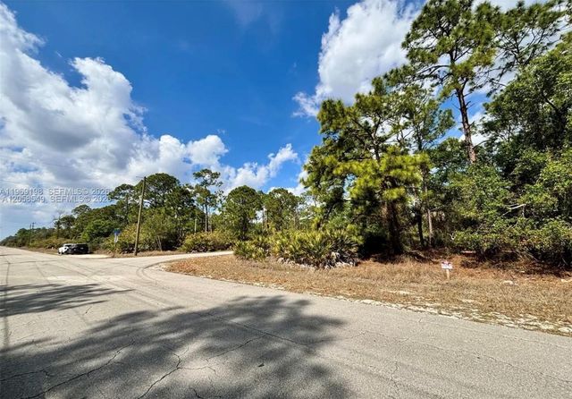 901 E 17th Street, Lehigh Acres, FL 33972