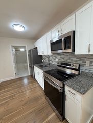 13 Perkins Ave 4, Brockton, MA 02301