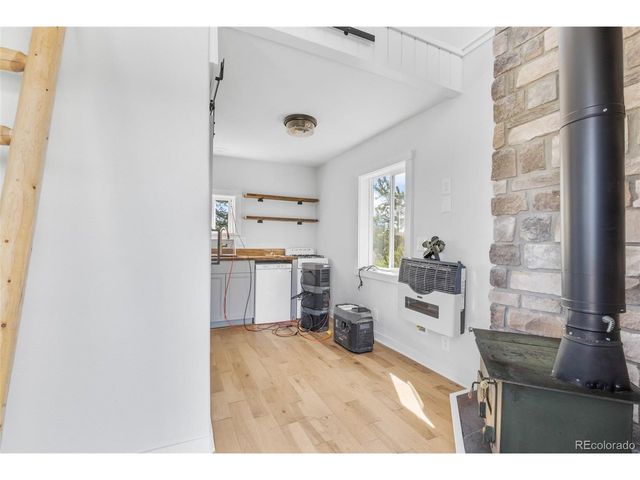 64 Carbine Rd, Jefferson, CO 80456