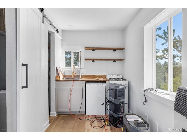 64 Carbine Rd, Jefferson, CO 80456