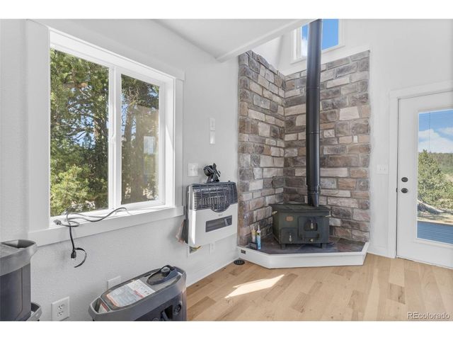 64 Carbine Rd, Jefferson, CO 80456