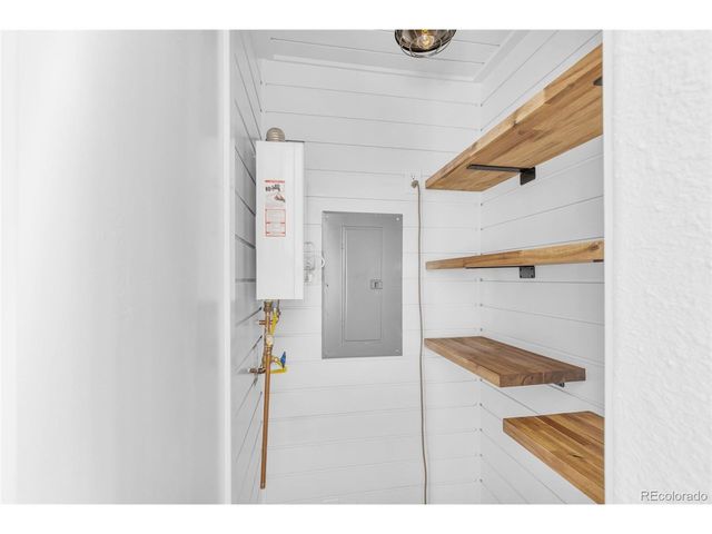 64 Carbine Rd, Jefferson, CO 80456