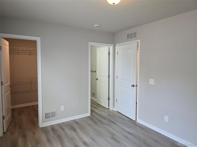 18754 14 MILE Road 2, Roseville, MI 48066