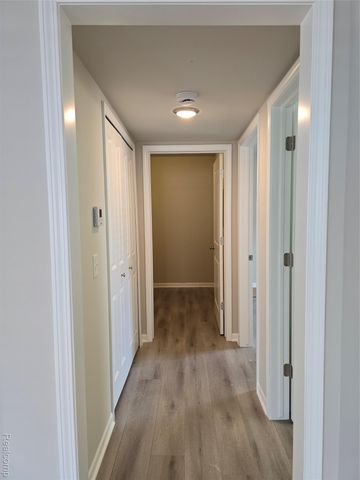 18754 14 MILE Road 2, Roseville, MI 48066