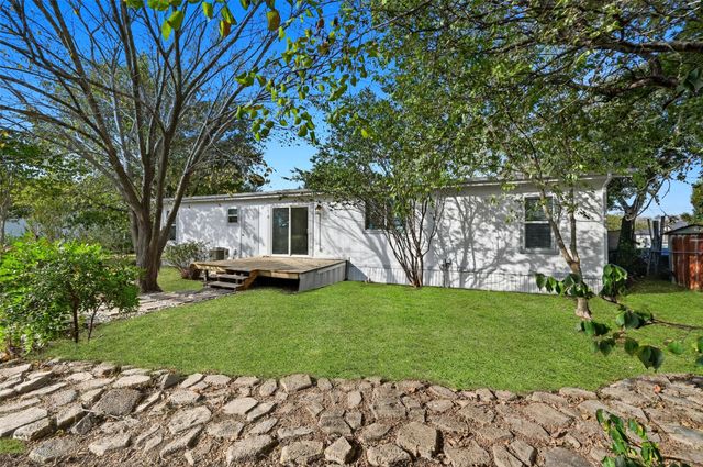 5400 Becky Drive, Lillian, TX 76061