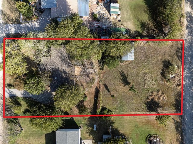 5400 Becky Drive, Lillian, TX 76061