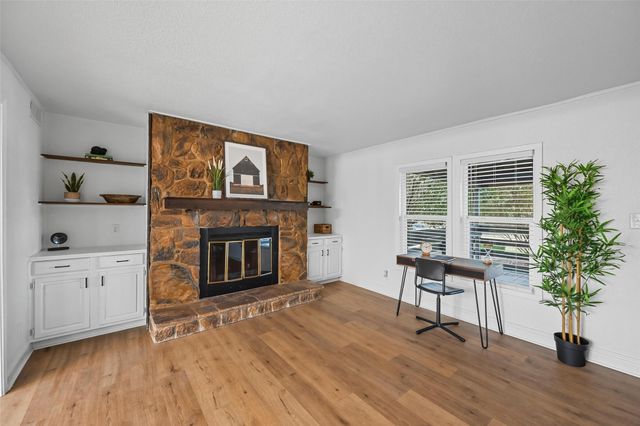 5400 Becky Drive, Lillian, TX 76061