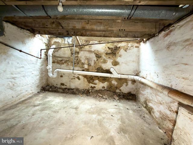 99 E SEYMOUR ST, Philadelphia, PA 19144