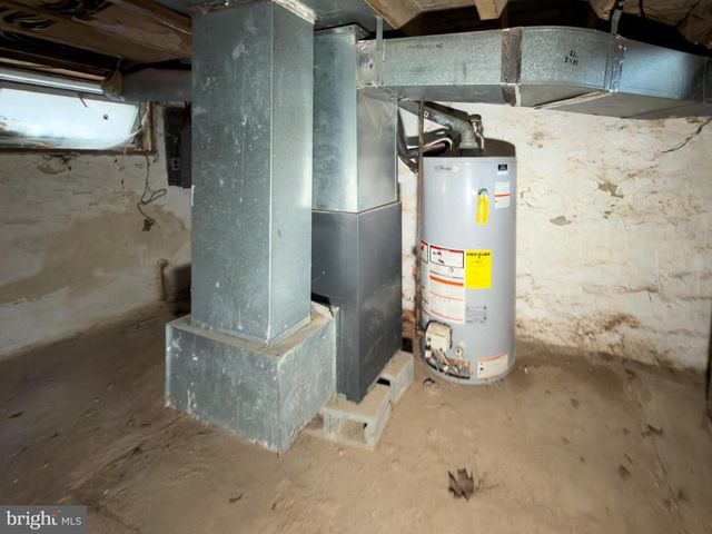 99 E SEYMOUR ST, Philadelphia, PA 19144