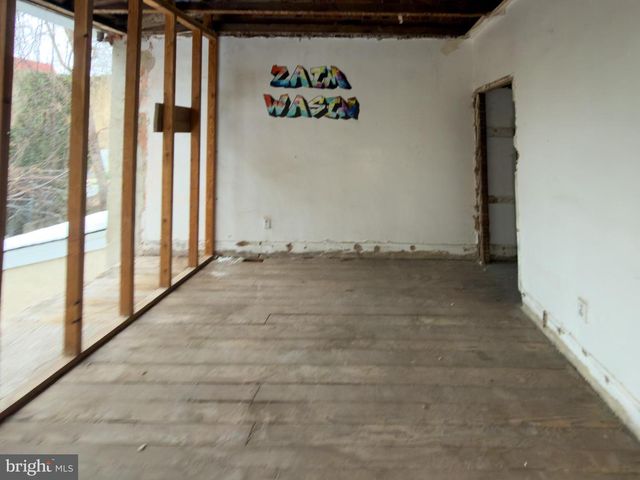 99 E SEYMOUR ST, Philadelphia, PA 19144