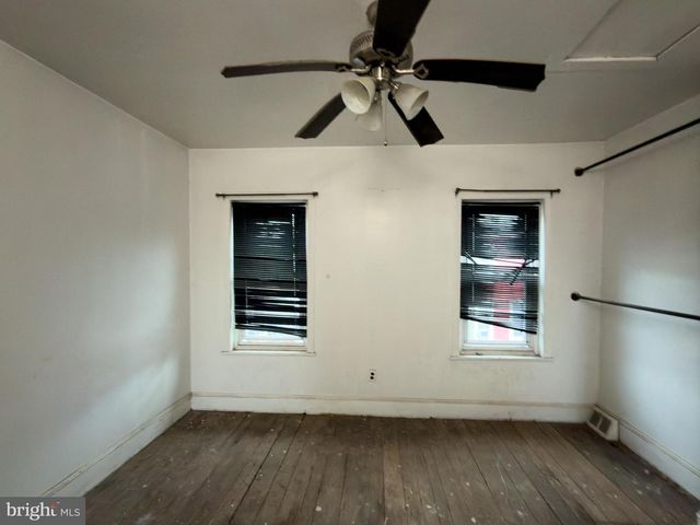 99 E SEYMOUR ST, Philadelphia, PA 19144