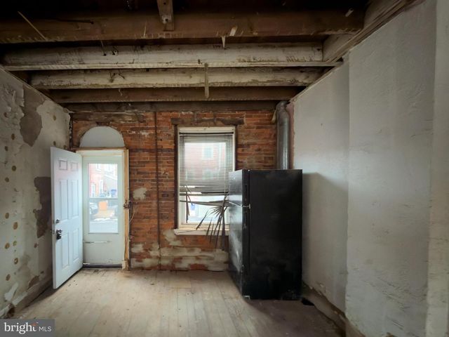 99 E SEYMOUR ST, Philadelphia, PA 19144