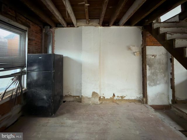 99 E SEYMOUR ST, Philadelphia, PA 19144