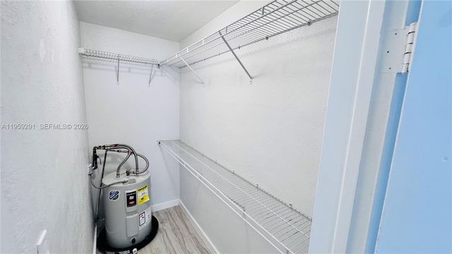 718 SE 13th St 3, Fort Lauderdale, FL 33316