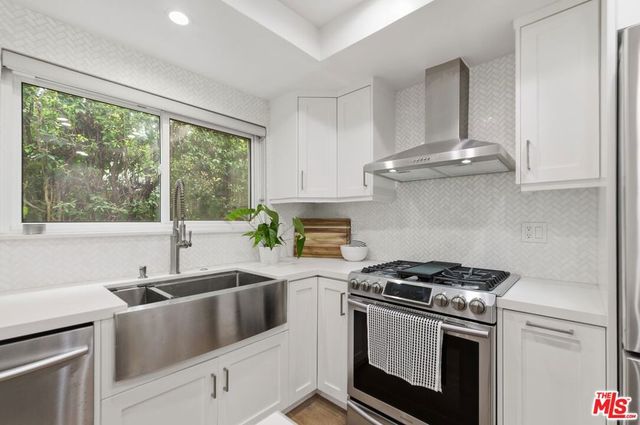 910 19th Street 101, Santa Monica, CA 90403