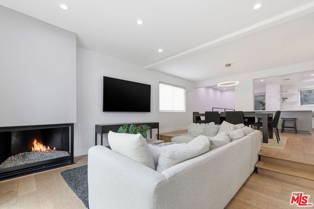 910 19th Street 101, Santa Monica, CA 90403