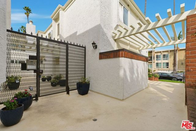 910 19th Street 101, Santa Monica, CA 90403
