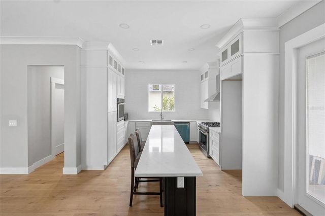 2935 HELEN AVENUE, Orlando, FL 32804