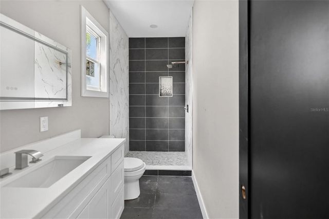 2935 HELEN AVENUE, Orlando, FL 32804