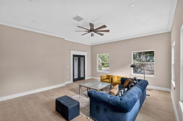 2935 HELEN AVENUE, Orlando, FL 32804