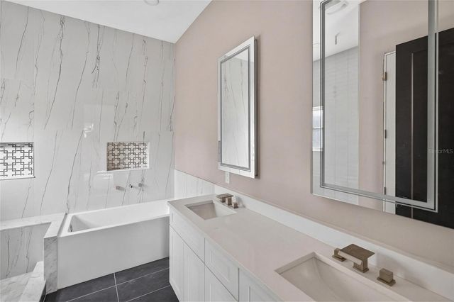 2935 HELEN AVENUE, Orlando, FL 32804