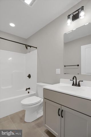 594 AUGUSTA DR, Selinsgrove, PA 17870