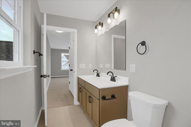 594 AUGUSTA DR, Selinsgrove, PA 17870