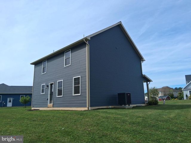 594 AUGUSTA DR, Selinsgrove, PA 17870