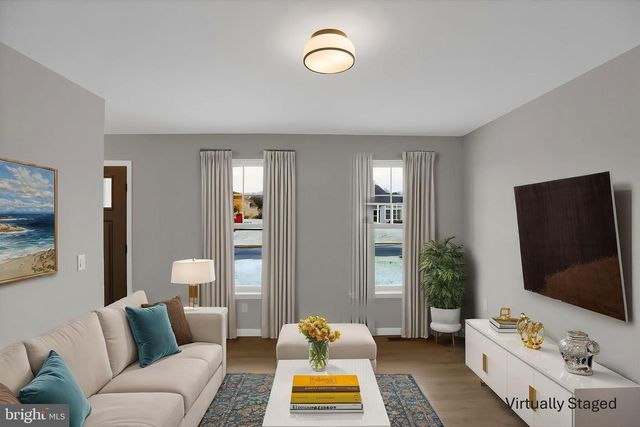 594 AUGUSTA DR, Selinsgrove, PA 17870