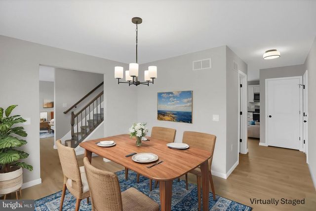 594 AUGUSTA DR, Selinsgrove, PA 17870