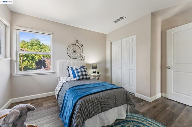 417 Maitland Dr, Alameda, CA 94502