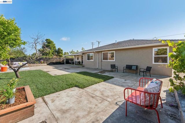 417 Maitland Dr, Alameda, CA 94502