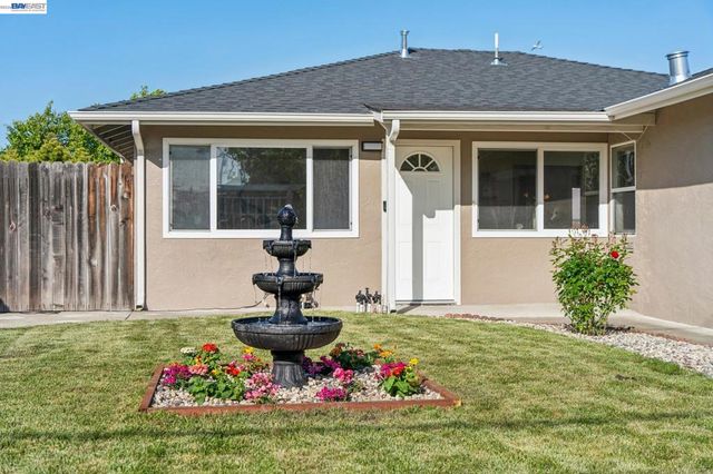 417 Maitland Dr, Alameda, CA 94502