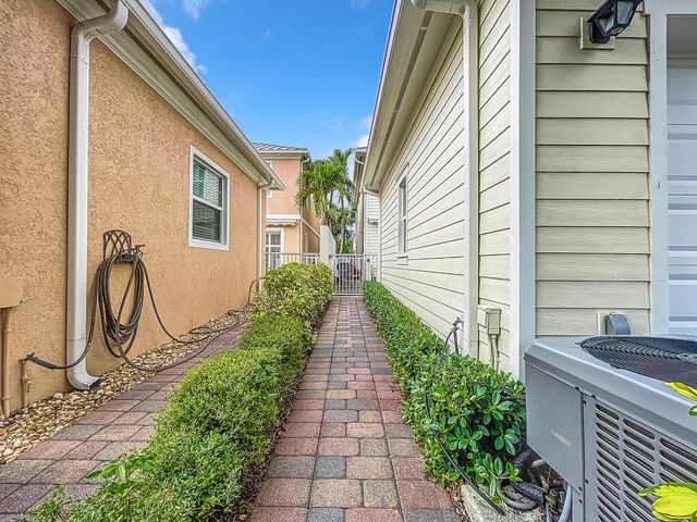 1164 Islamorada Drive, Jupiter, FL 33458