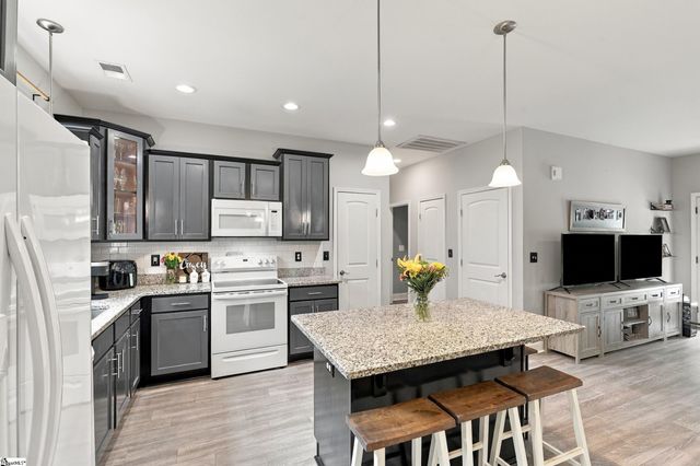 105 Forestville Road, Travelers Rest, SC 29690