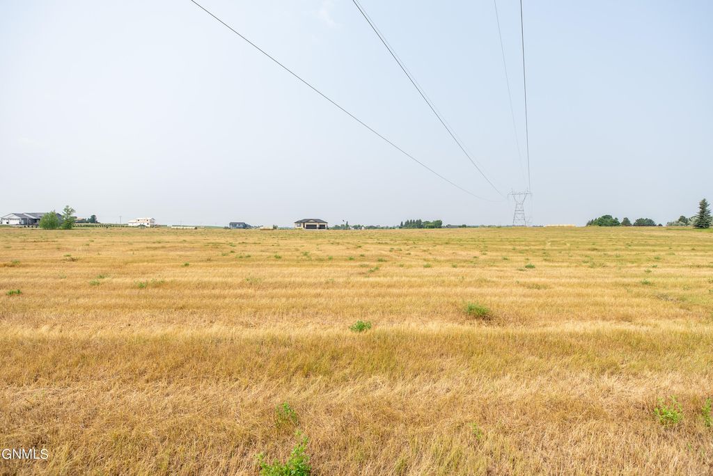 705 Apple Ridge Road, Menoken, ND 58558 photo 3