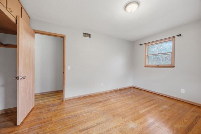 1010 N Lexington Drive, Janesville, WI 53545