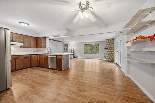 1010 N Lexington Drive, Janesville, WI 53545