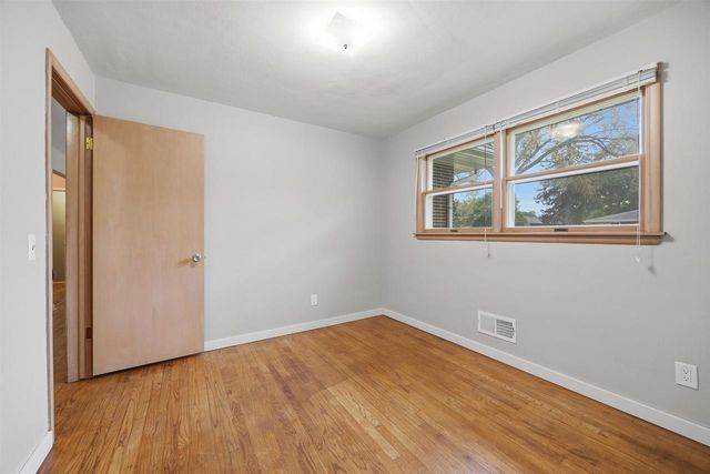 1010 N Lexington Drive, Janesville, WI 53545