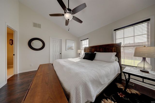 4155 Country Ridge Drive, Newburgh, IN 47630