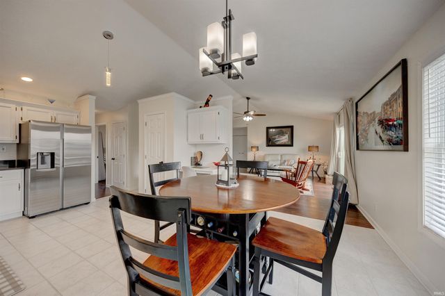 4155 Country Ridge Drive, Newburgh, IN 47630